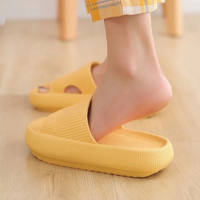 Chinelo Nuvem Comfort Yogui – detalhe da palmilha